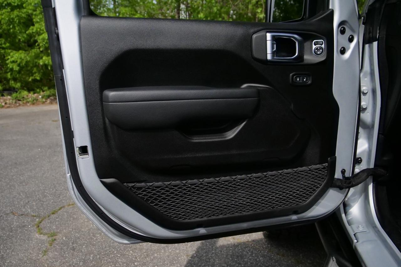 2024 Jeep Wrangler Rubicon 4X4 / Sky One Roof / Wheels & Tires Upgrade! Lincolnton NC