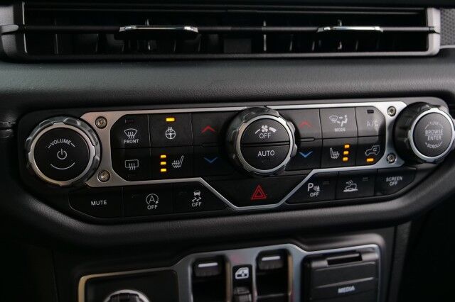 2024 Jeep Wrangler Rubicon 4X4 / Wheel & Tires Upgrade / Heated Seats! High Point NC