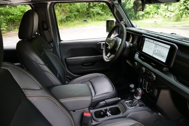 2024 Jeep Wrangler Sahara 4X4 / McKinley Leather / Heated Seats! High Point NC