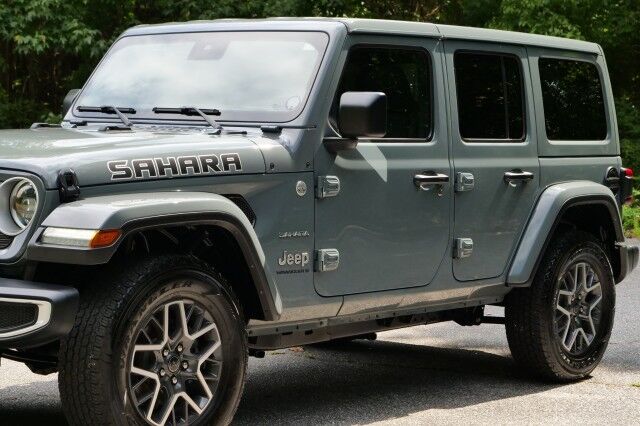 2024 Jeep Wrangler Sahara 4X4 / McKinley Leather / Heated Seats! High Point NC