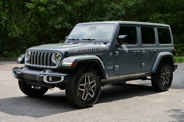 2024 Jeep Wrangler Sahara 4X4 / McKinley Leather / Heated Seats! High Point NC