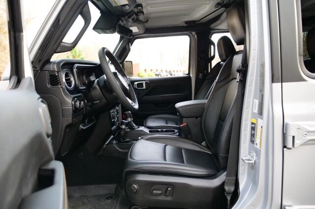 2024 Jeep Wrangler Sahara 4X4 / McKinley Leather / Tech Group! High Point NC