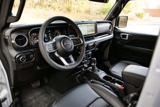 2024 Jeep Wrangler Sahara 4X4 / McKinley Leather / Tech Group! High Point NC