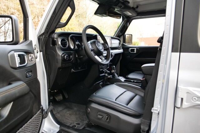 2024 Jeep Wrangler Sahara 4X4 / McKinley Leather / Tech Group! High Point NC