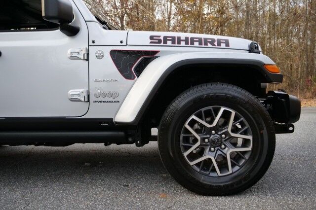 2024 Jeep Wrangler Sahara 4X4 / McKinley Leather / Tech Group! High Point NC