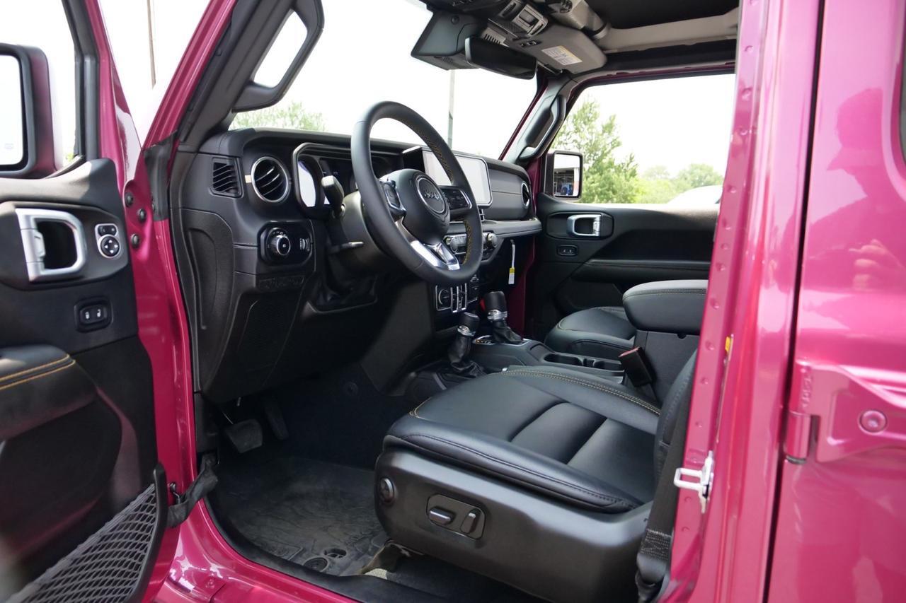 2024 Jeep Wrangler Sahara 4X4 / Technology Group / Leather Seats! Lincolnton NC