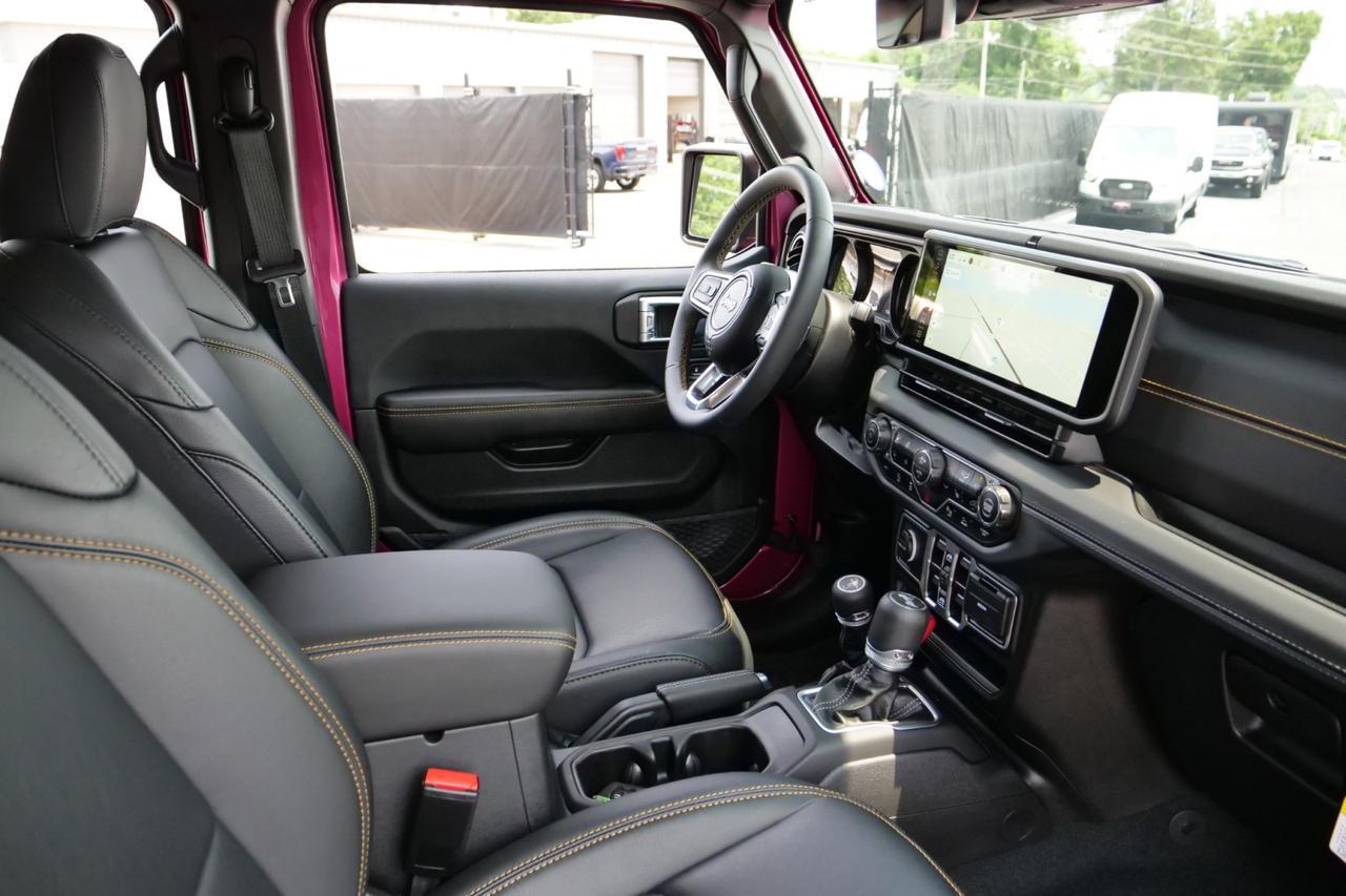 2024 Jeep Wrangler Sahara 4X4 / Technology Group / Leather Seats! Lincolnton NC