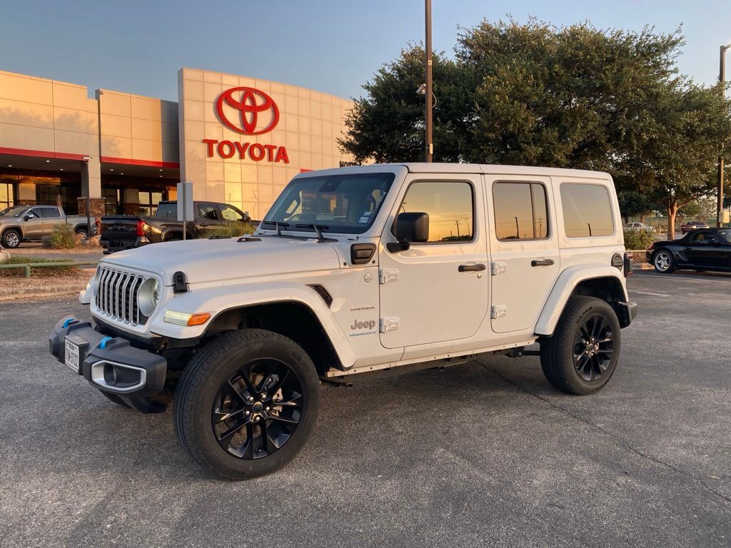 2024 Jeep Wrangler Sahara 4xe