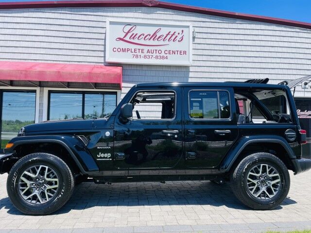 2024 Jeep Wrangler Sahara