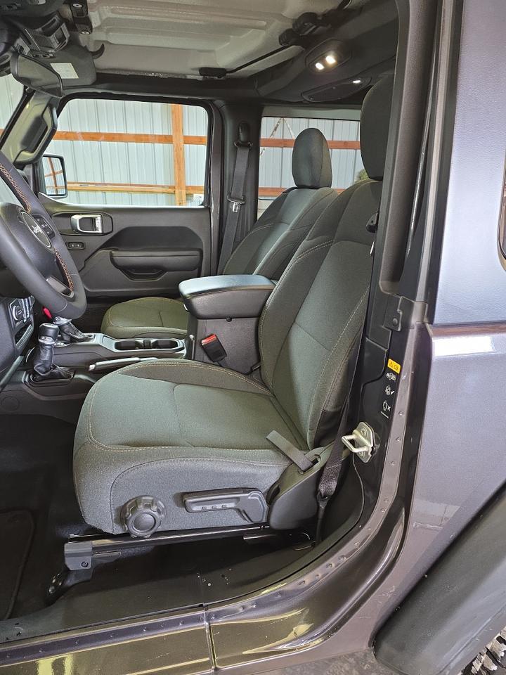 2024 Jeep Wrangler Sport S Sand Lake NY