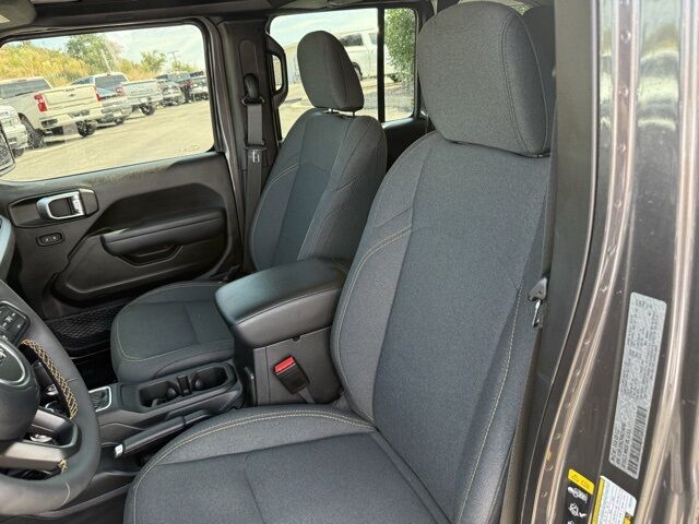 2024 Jeep Wrangler Willys  TX