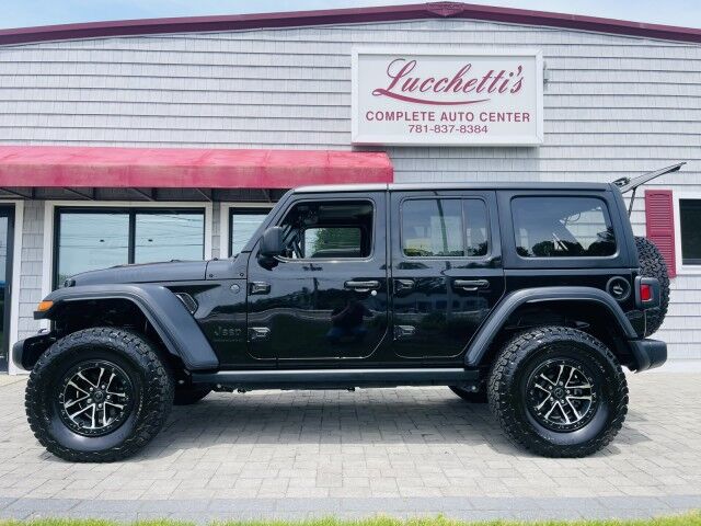 2024 Jeep Wrangler Willys
