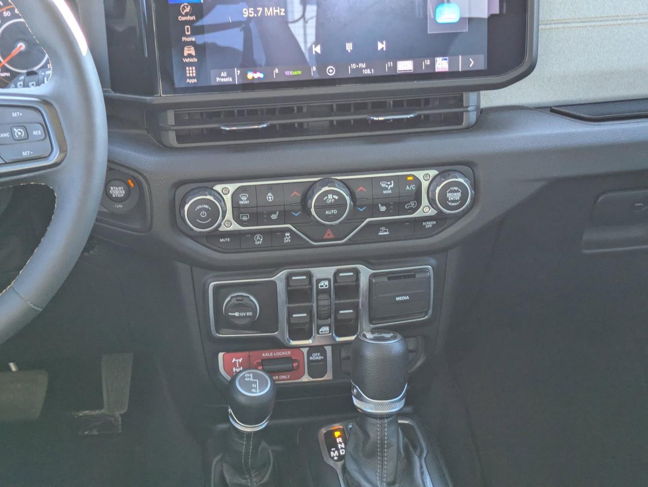 2024 Jeep Wrangler Willys Castroville TX