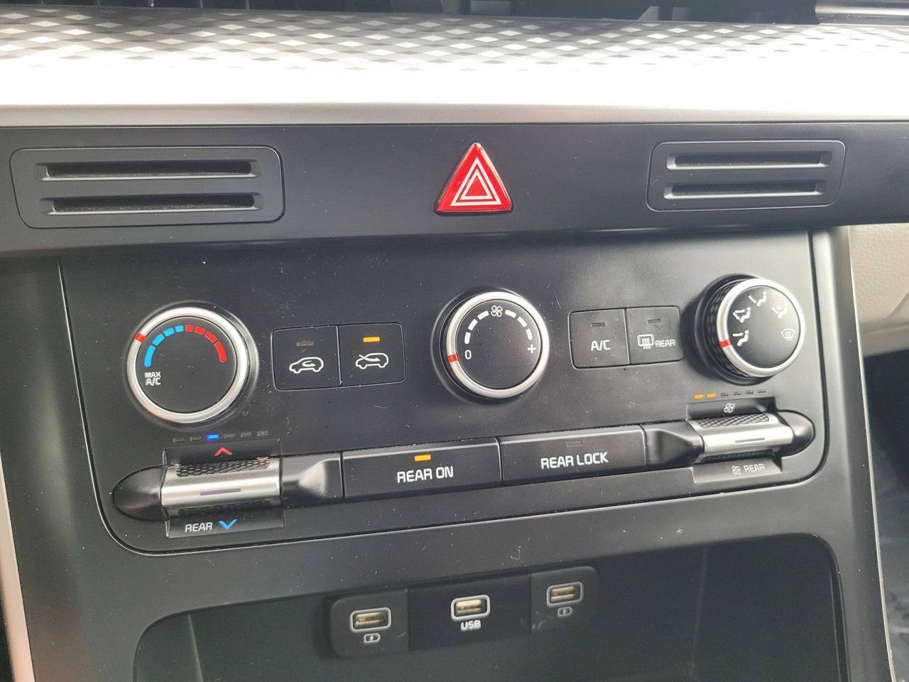 2024 KIA CARNIVAL LX Roseville CA