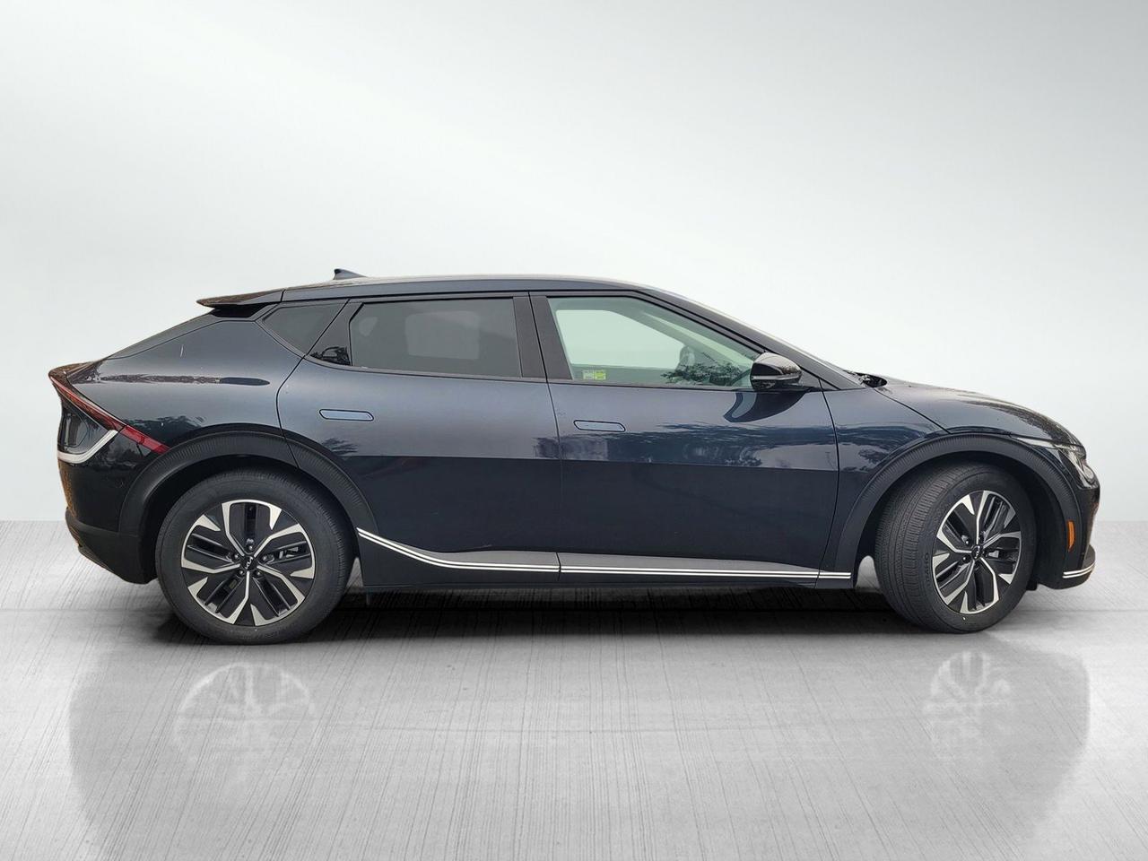 2024 KIA EV6 LIGHT LONG RANGE