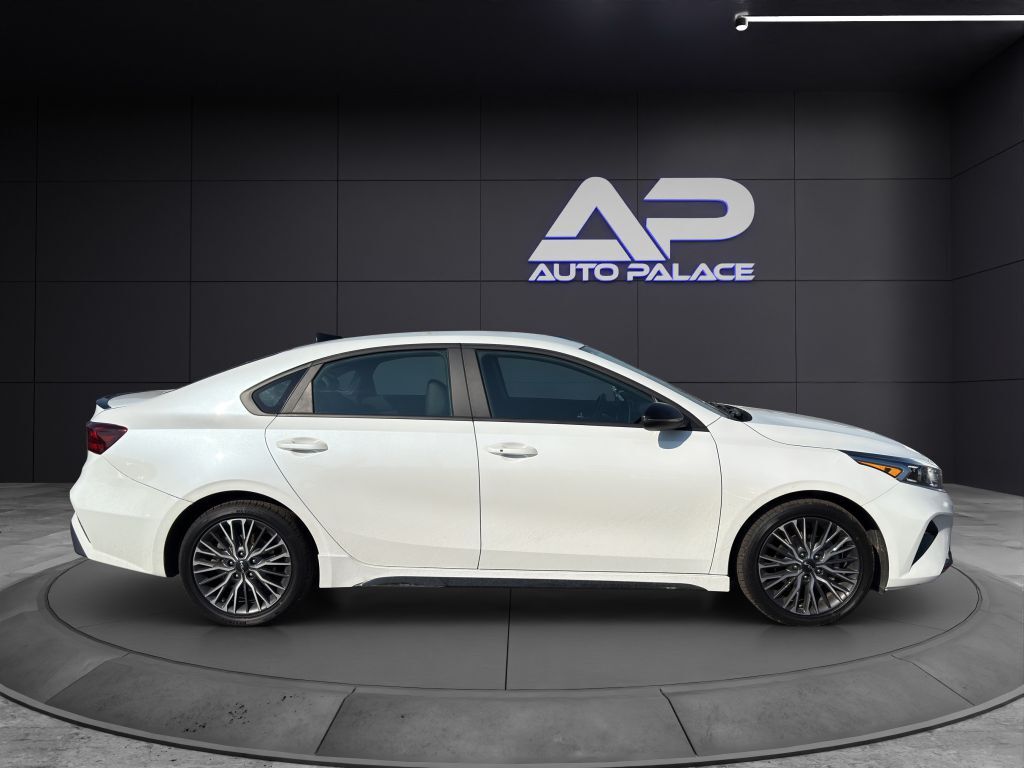 2024 KIA FORTE GT LINE KBB VALUE 19K WOW Columbus OH