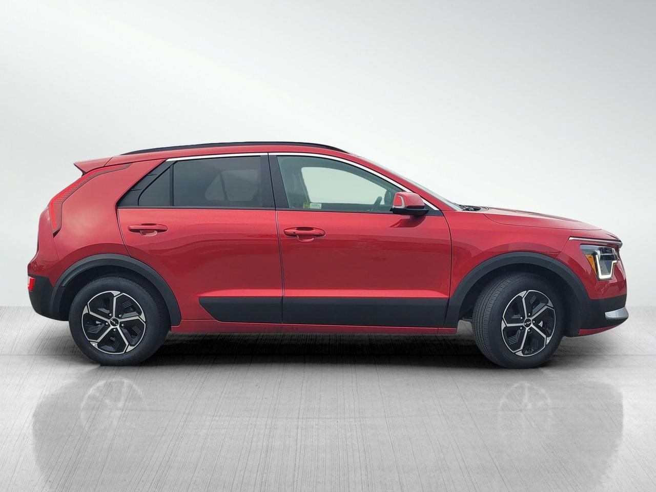 2024 KIA NIRO EX