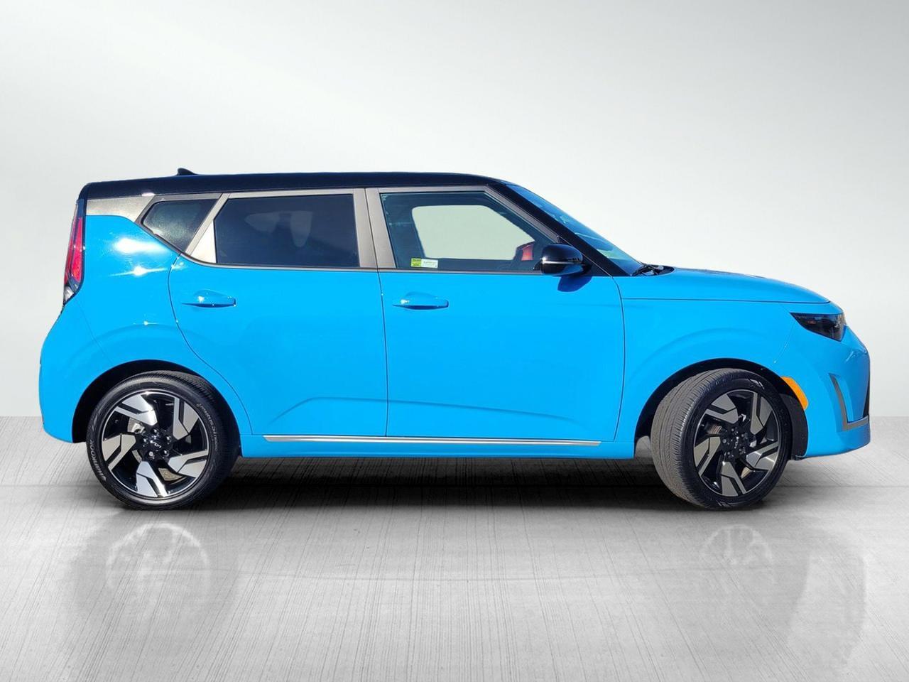 2024 KIA SOUL GT-LINE