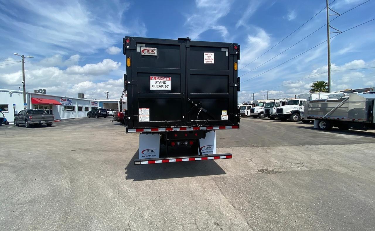 2024 Kenworth T380 28 yd Pac Mac Grapple Truck