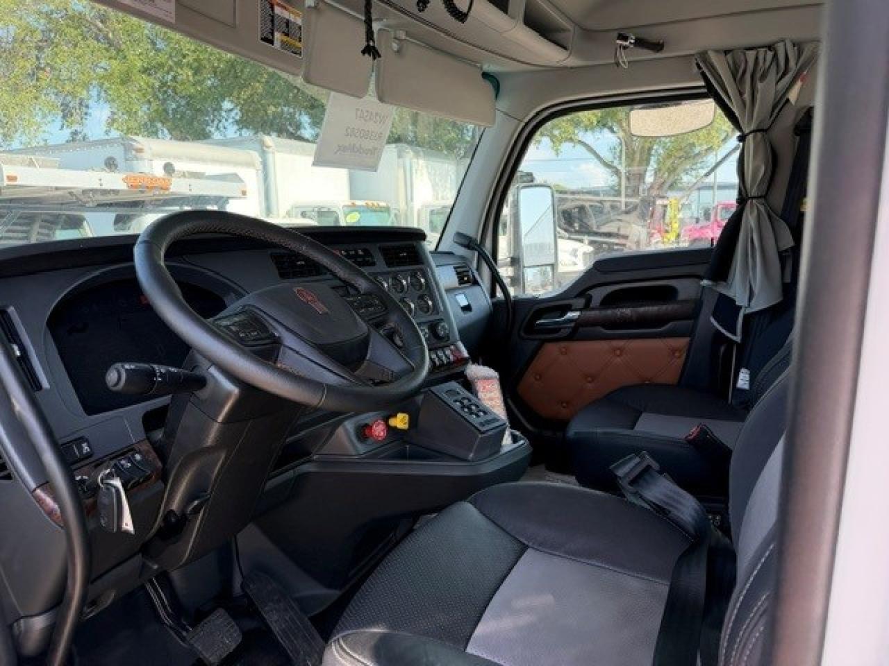 2024 Kenworth T880 Jerr-Dan 25-Ton Wrecker Tampa FL