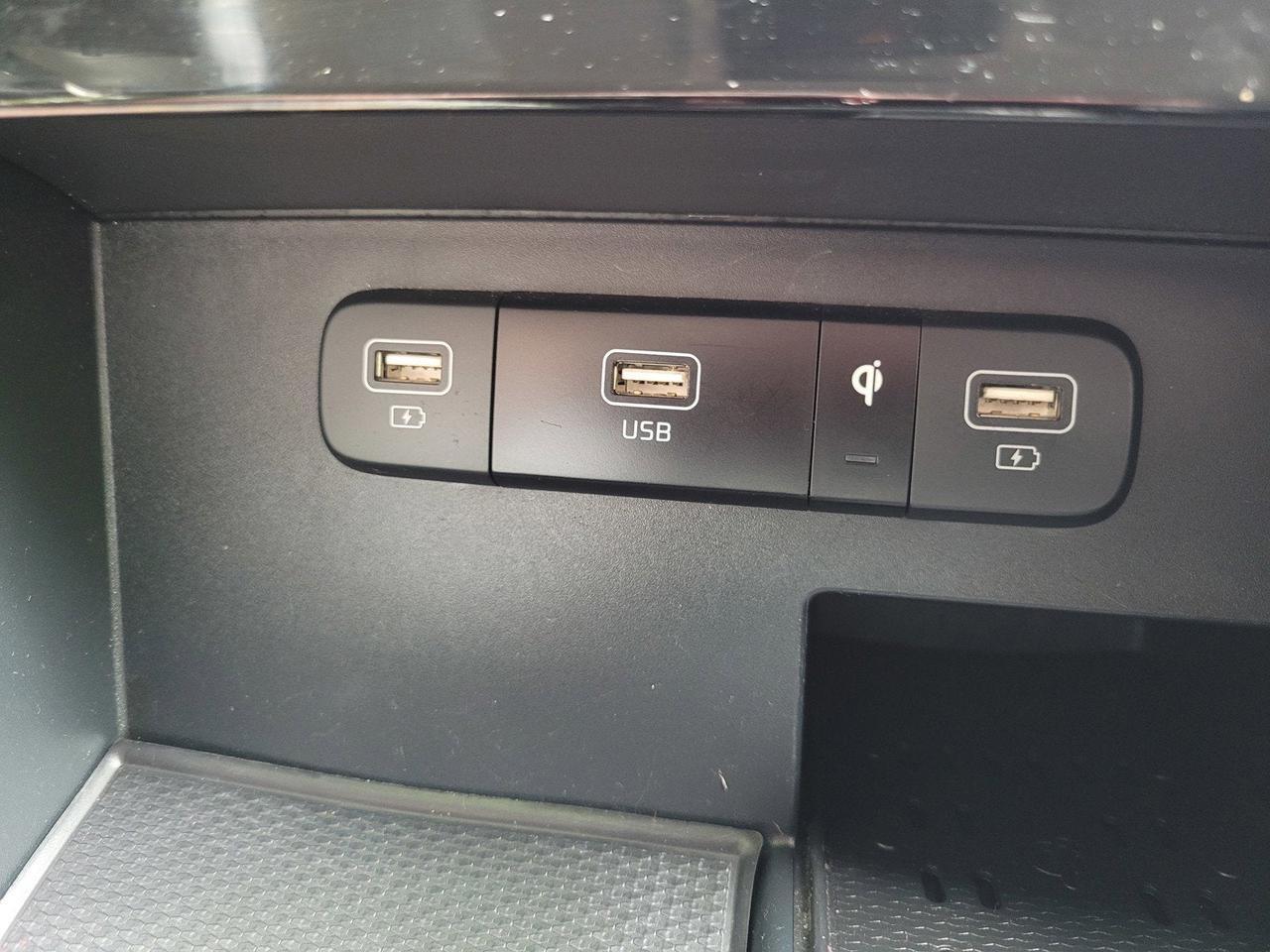 2024 Kia CARNIVAL EX Roseville CA