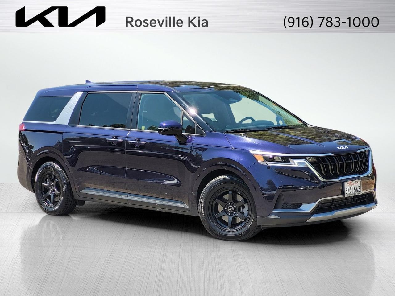2024 Kia CARNIVAL LX