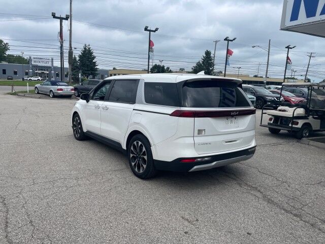 2024 Kia Carnival EX