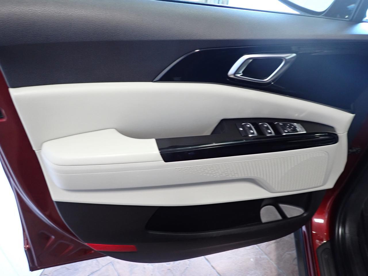2024 Kia Carnival EX FWD LEATHER NAVI 8 PASS Listowel ON