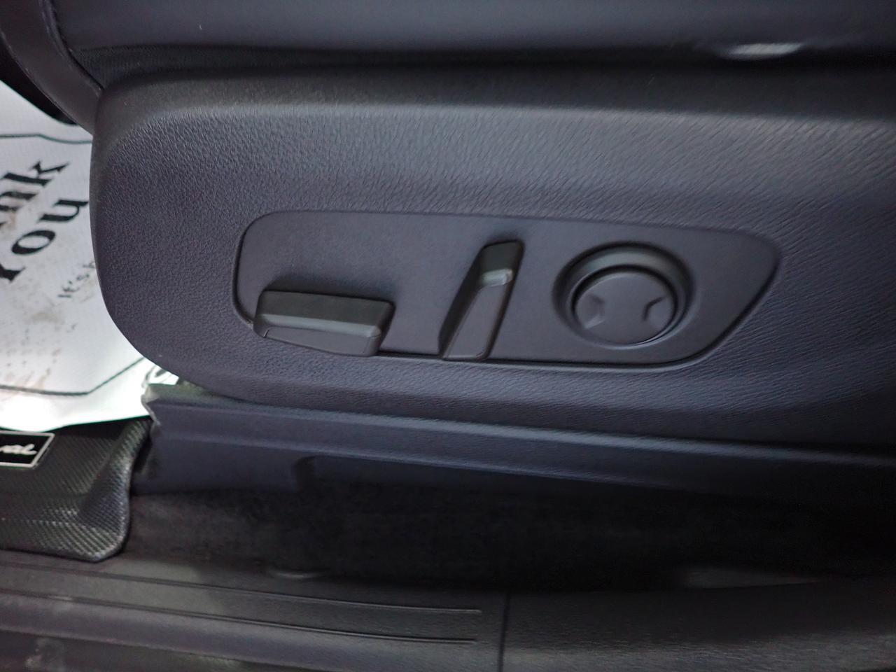 2024 Kia Carnival EX FWD LEATHER NAVI 8 PASS Listowel ON