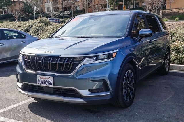 2024 Kia Carnival EX