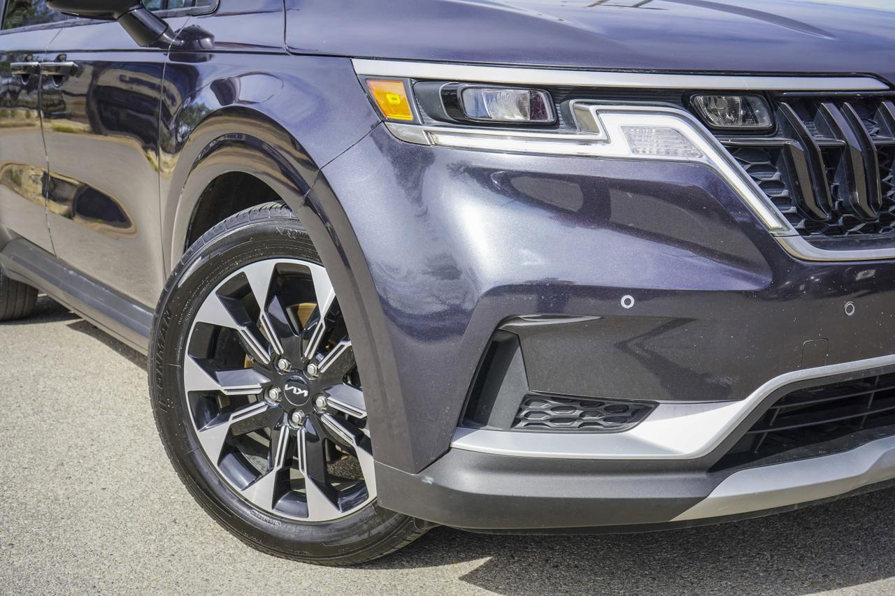 2024 Kia Carnival EX