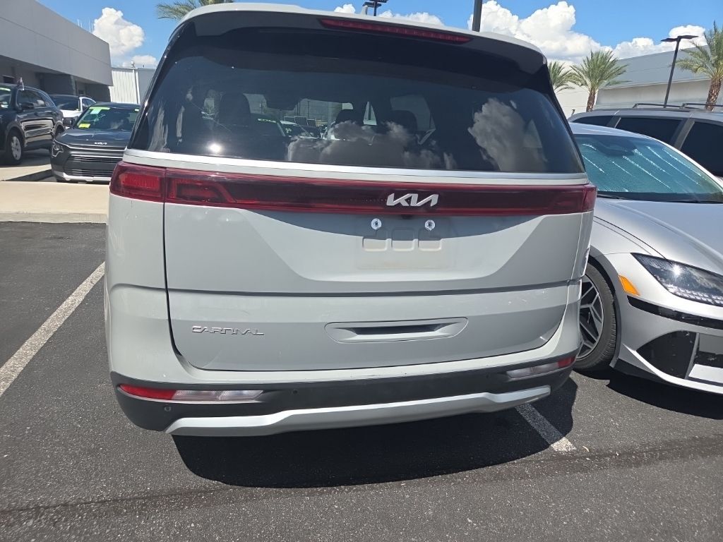 2024 Kia Carnival EX