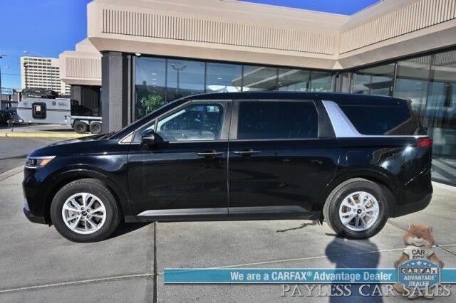 2024 Kia Carnival LX