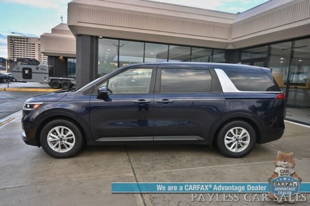 2024 Kia Carnival LX