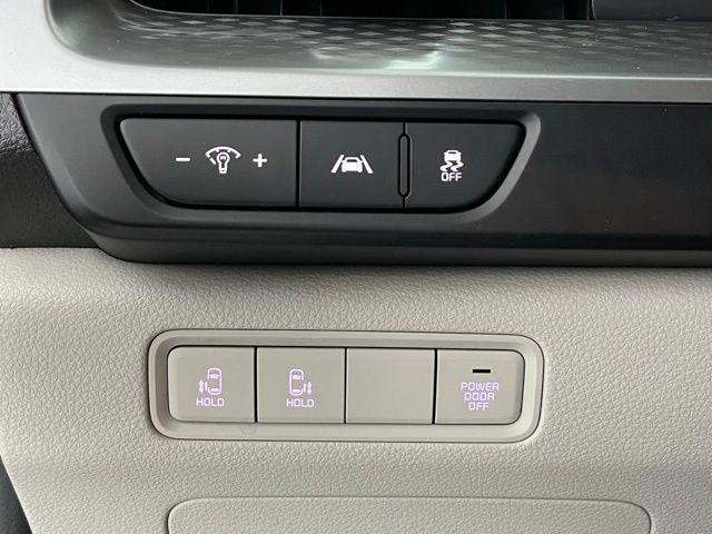 2024 Kia Carnival LX Carrollton TX