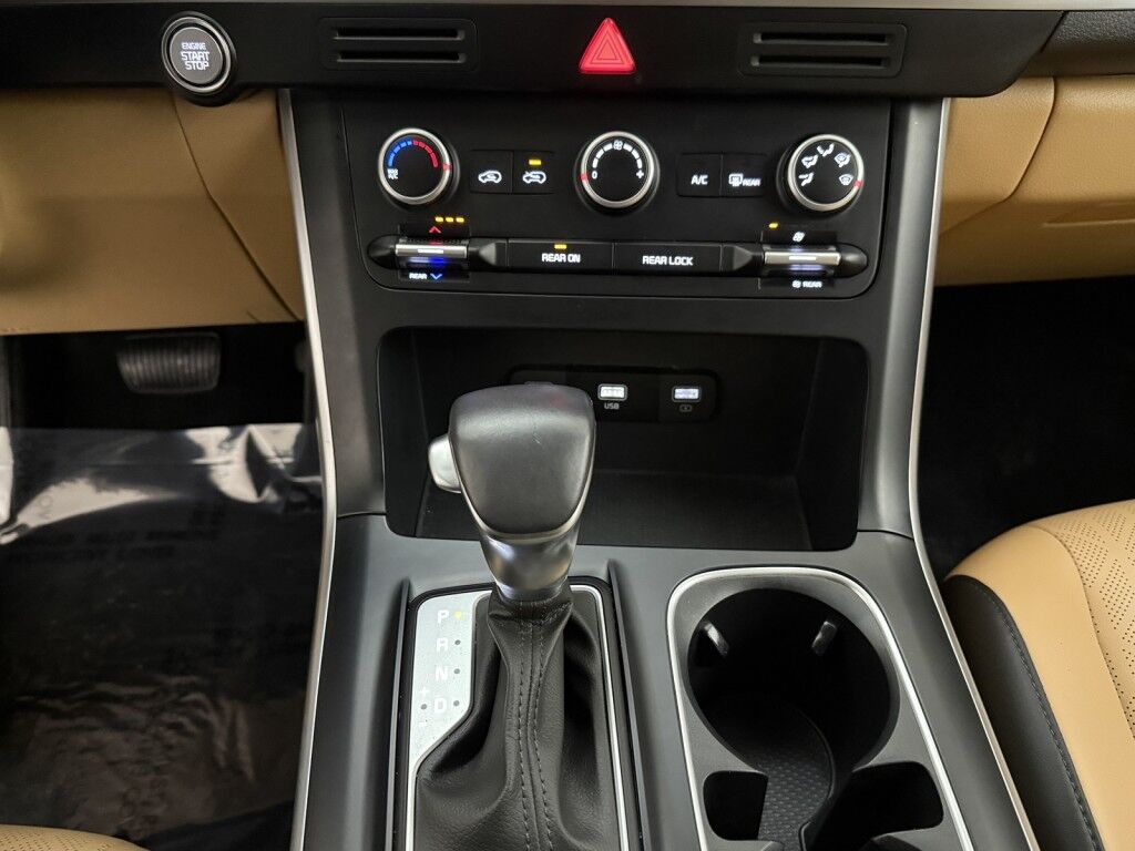 2024 Kia Carnival LX Maumee OH