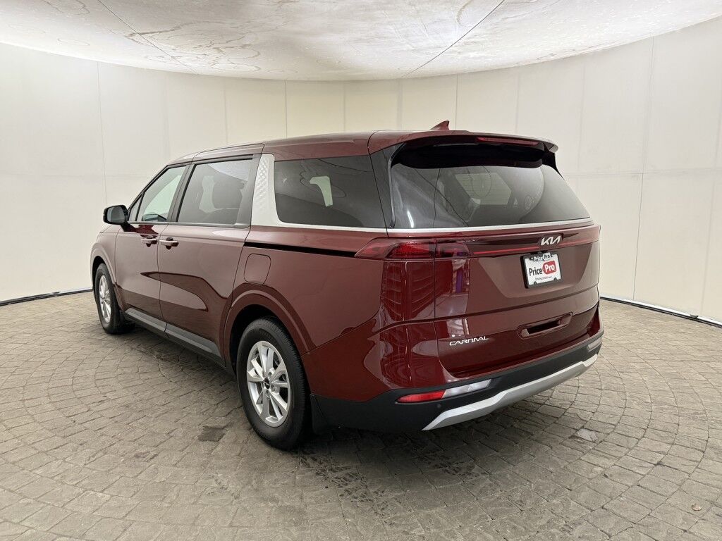 2024 Kia Carnival LX Maumee OH