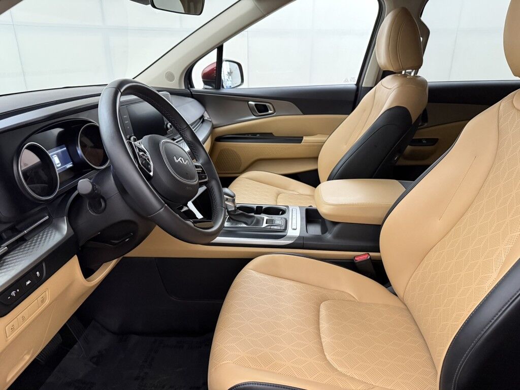 2024 Kia Carnival LX Maumee OH