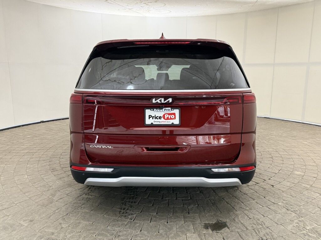 2024 Kia Carnival LX Maumee OH