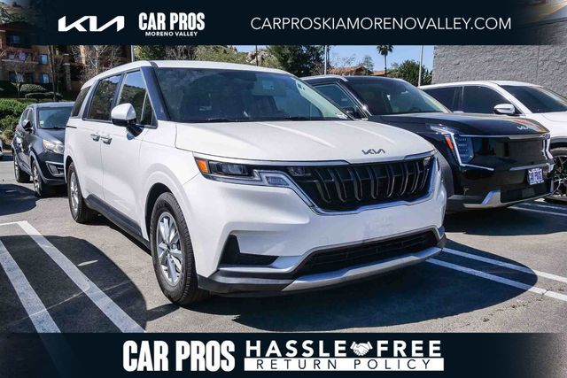 2024 Kia Carnival LX