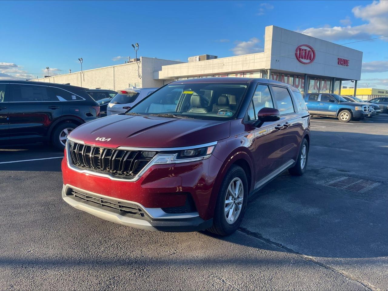 2024 Kia Carnival LX