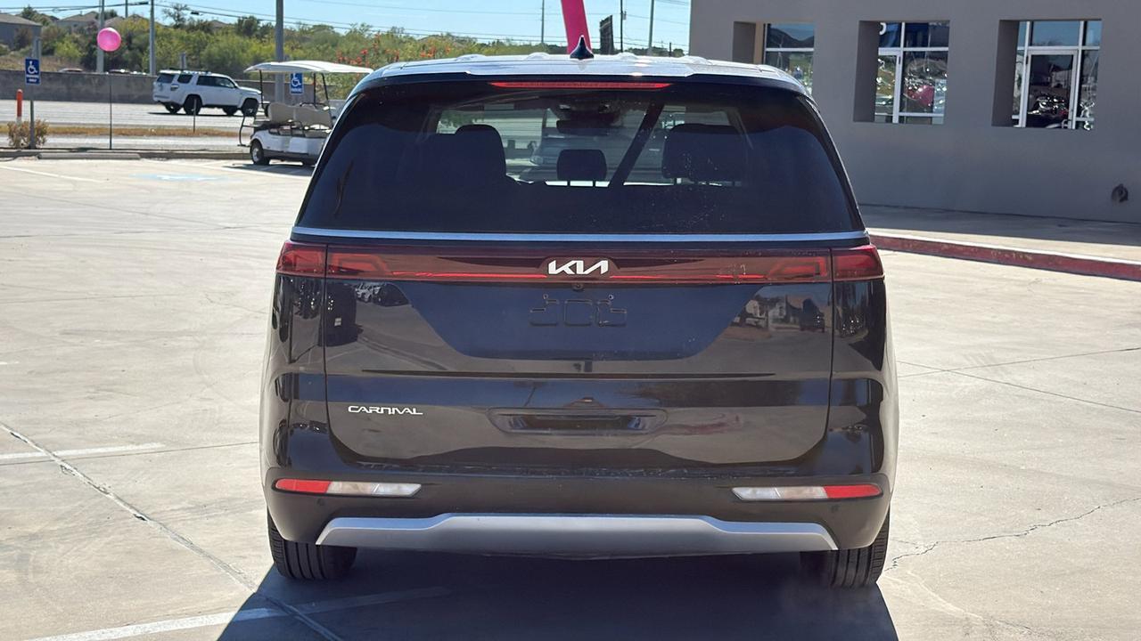 2024 Kia Carnival LX New Braunfels TX