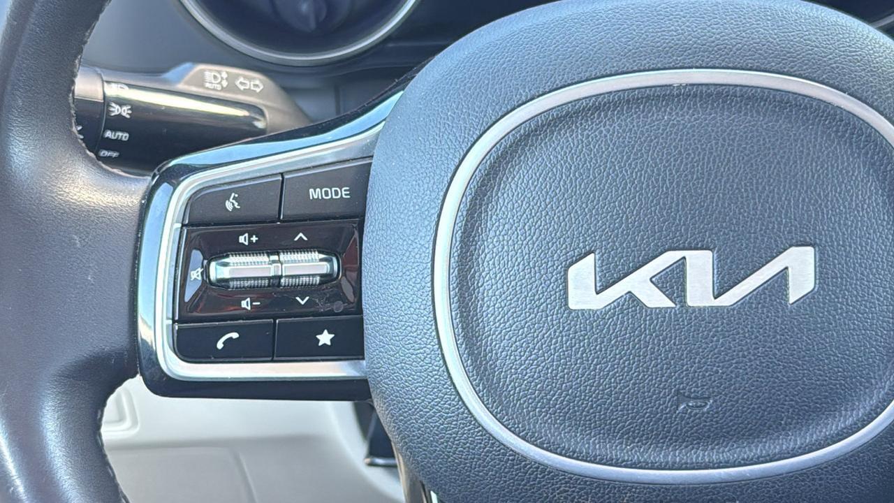 2024 Kia Carnival LX New Braunfels TX