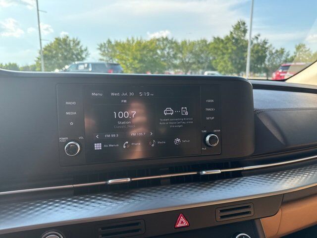 2024 Kia Carnival LX Carbondale IL