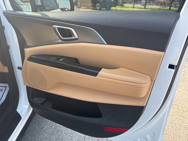 2024 Kia Carnival LX Carbondale IL