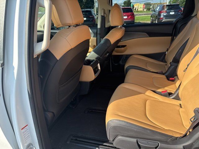 2024 Kia Carnival LX Carbondale IL