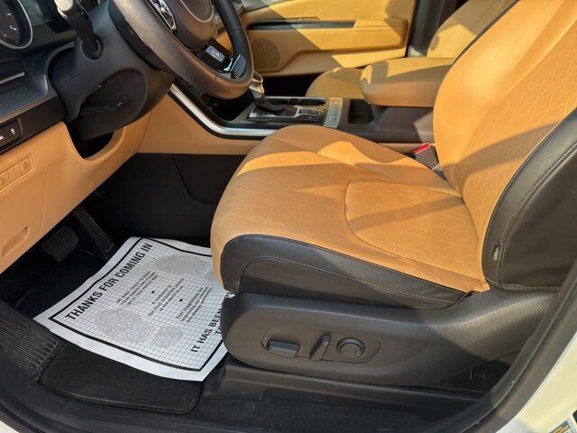 2024 Kia Carnival LX Carbondale IL