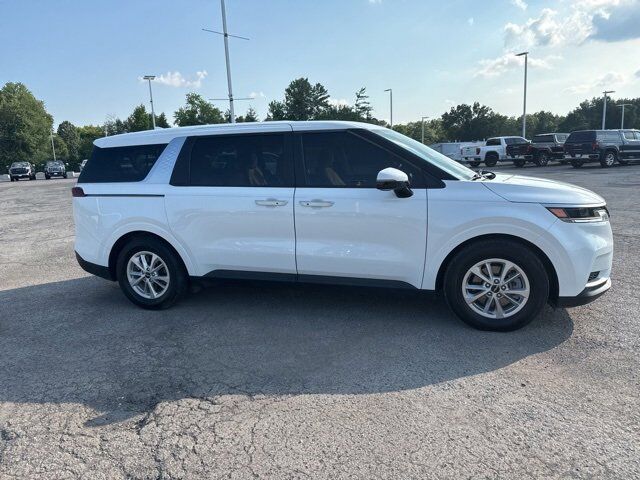 2024 Kia Carnival LX Carbondale IL