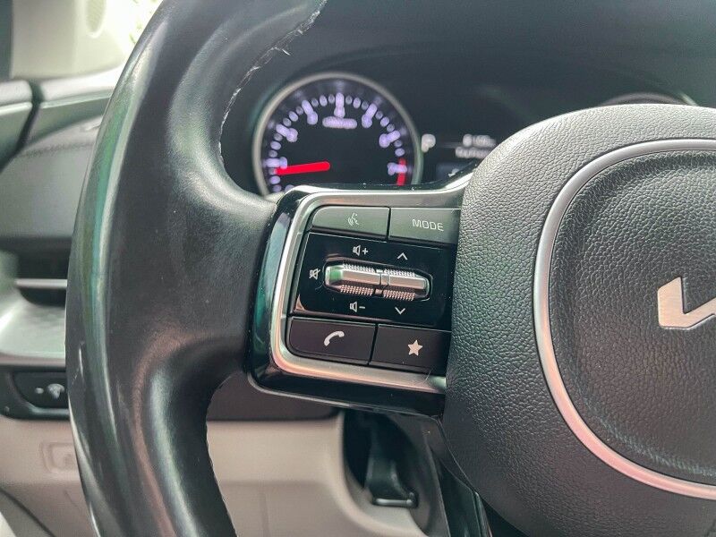 2024 Kia Carnival LX Wilmington NC