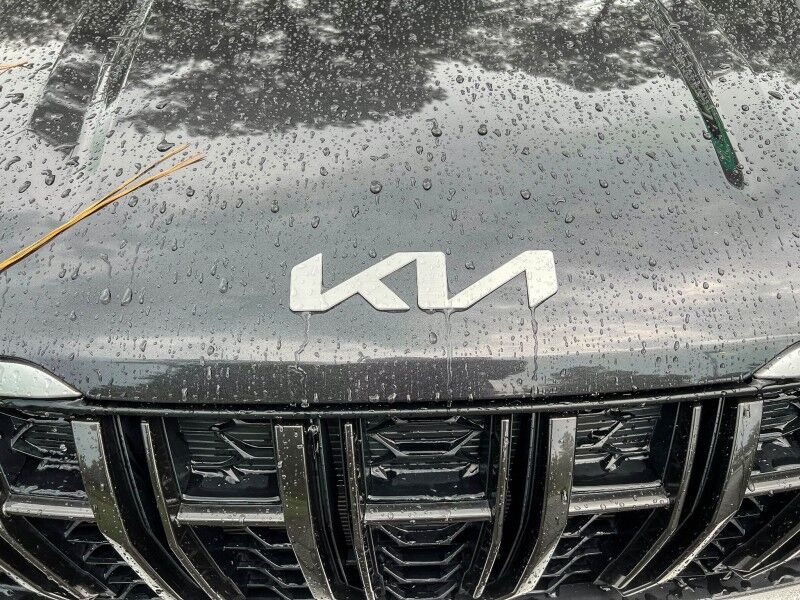 2024 Kia Carnival LX Wilmington NC